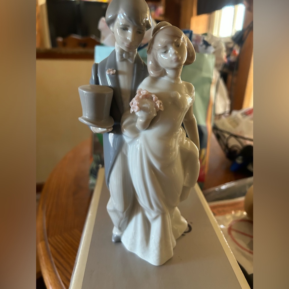 Lladro bride and groom